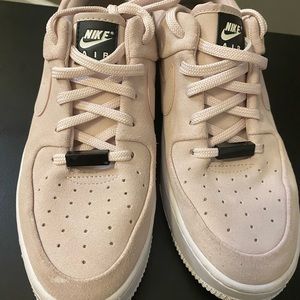 Nike Air Pink tennis shoes
